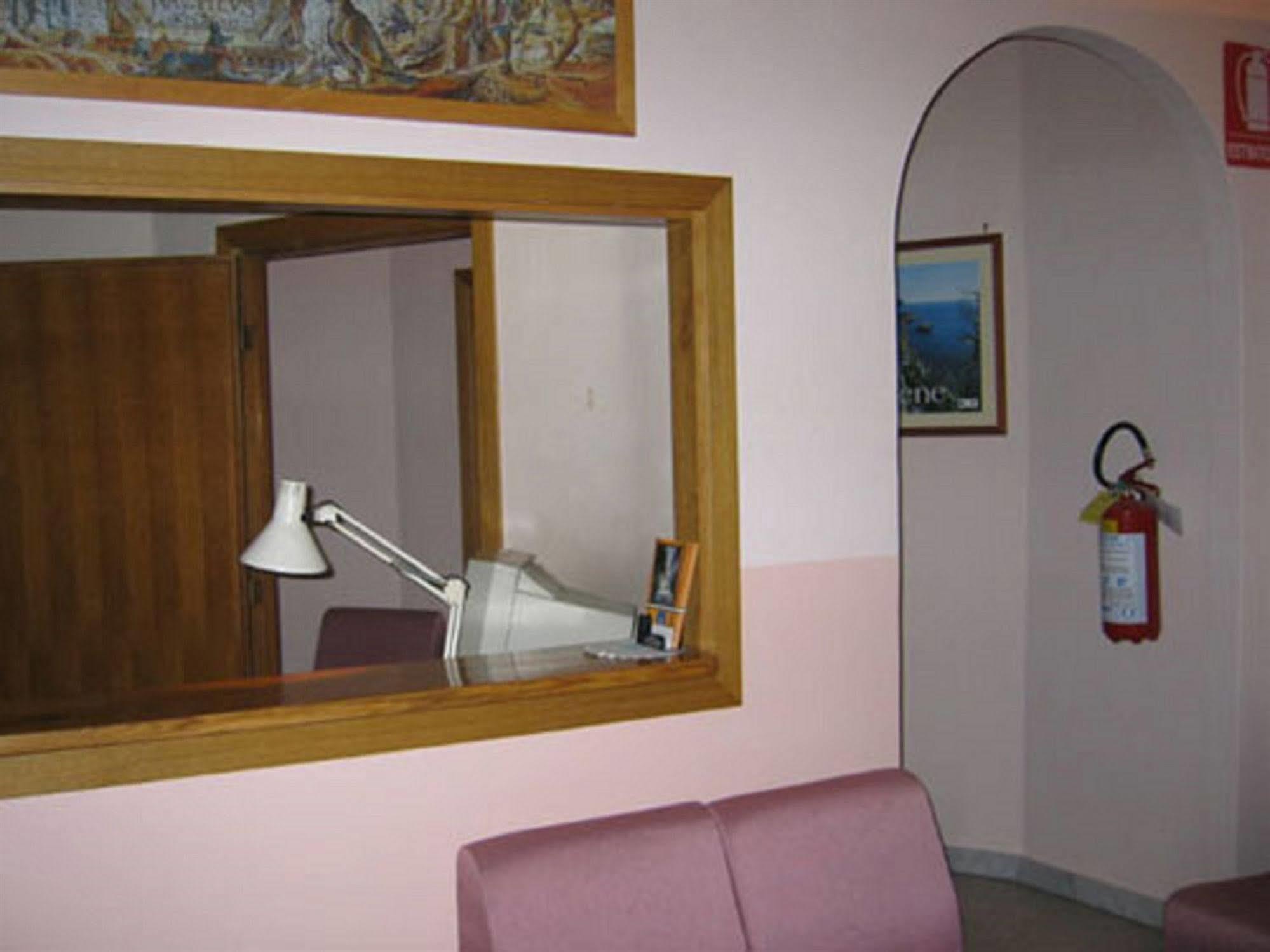 Albergo Bellavista Latina Eksteriør bilde
